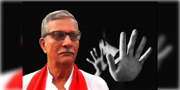 Read more about - Tanmoy Bhattacharya । এ যেন সাসপেনশন সাসপেনশন খেলা ! সিপিএম নেতা তন্ময় ভট্টাচার্যেকে ফের ৬ মাসের জন্যে সাসপেন্ড করলো দল