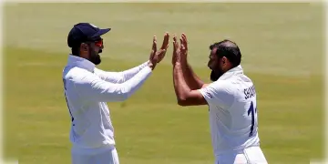 Read more about - টানটান উত্তেজনার টেস্ট, সেঞ্চুরিয়ানে একদিনে মোট ১৮ উইকেট পড়ল