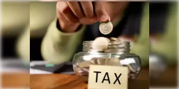 Read more about - Income Tax | আয়কর জমা দেওয়ার আগে জানুন কীভাবে নতুন এবং পুরনো কর কাঠামোর অধীনে কর ডিডাকশন দাবি করবেন!