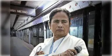 Read more about - কলকাতার মেট্রো রেলপথের উদ্বোধনে আমন্ত্রণ পেলেন না স্বয়ং মুখ্যমন্ত্রী মমতা বন্দ্যোপাধ্যায়
