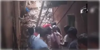 Read more about - Delhi | রাজধানী দিল্লিতে ভেঙে পড়লো আস্ত চারতলা বাড়ি! ধ্বংসস্তূপে আটক বাসিন্দারা