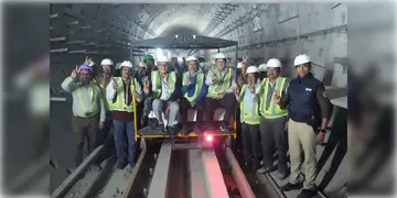 Read more about - Kolkata Metro | সফল হলো এসপ্ল্যানেড থেকে শিয়ালদহ লাইনে মেট্রোর ট্রলি ট্রায়াল রান! সাফল্য বউবাজার এলাকাতেও