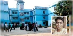 Read more about - JNM Hospital | হস্টেলের ঘর থেকে উদ্ধার পড়ুয়ার পচাগলা দেহ, চাঞ্চল্য কল্যাণীর জেএনএম হাসপাতালে