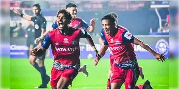 Read more about - Jamshedpur vs Mohammedan SC । জামশেদপুরের কাছে ১-৩ গোলে পরাজিত মহামেডান! ISL এ আরও পিছিয়ে গেল সাদা কালো ব্রিগেড