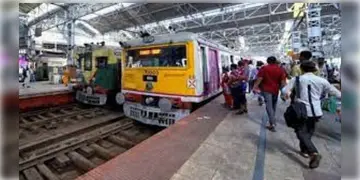 Read more about - Local Train Cancel | বাতিল ১৮৬টি লোকাল ট্রেন! হাওড়া কর্ড এবং মেন লাইনে কবে কবে লোকাল ট্রান বাতিল থাকবে?