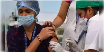 Read more about - শহরে ফের চালু কোভ্যাক্সিনের টিকাকরণ, টিকার দ্বিতীয় ডোজ কোন কোন এলাকায় মিলবে ?
