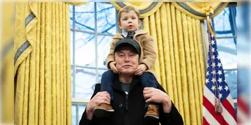 Read more about - Elon Musk | সন্তানদের নিয়ে বিরাট 'বাহিনী' গড়তে চান ইলন! টেসলা কর্তার সন্তান ধারণের জন্য বিশ্বজুড়ে একাধিক মহিলাকে প্রস্তাব!