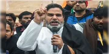 Read more about - Prashant Kishor | জামিনের শর্তে রাজি নন প্রশান্ত কিশোর! জেল থেকেই আমরণ অনশনের ডাক পিকের