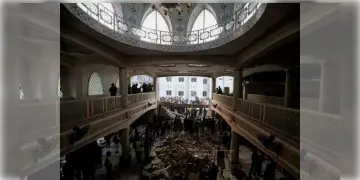 Read more about - Pak-Mosque Attack | পাকিস্তানের মসজিদে হামলা, জুম্মার নামাজের সময় বোমা বিস্ফোরণে আহত ৩