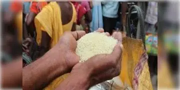 Read more about - ক্ষমতায় এসেই নিজের কথা রাখলেন মুখ্যমন্ত্রী, আগামী শুক্রবার থেকেই চালু হবে 'দুয়ারে রেশন' প্রকল্প