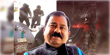 Read more about - Malda Councilor Murder । দলের অন্দরেই খুনি ! তৃণমূল কাউন্সিলর দুলাল সরকার খুনে ধৃত দলেরই টাউন সভাপতি