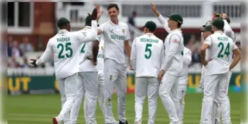Read more about - WTC Final | ওয়ার্ল্ড টেস্ট চ্যাম্পিয়নশিপের ফাইনালের প্রথম দিনই পেসারদের দাপট! ১৪৫ বছরে তৈরী হলো নয়া রেকর্ড!