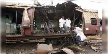 Read more about - Mumbai Train Blast | মুম্বইয়ে বোমা বিস্ফোরণের ঘটনায় দোষী ১২ জনকে মুক্তি! হাইকোর্টের রায়কে চ্যালেঞ্জ জানিয়ে সুপ্রিম কোর্টে সরকার!