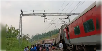 Read more about - Train Accident | আগরতলার কাছে লাইনচ্যুত লোকমান্য তিলক এক্সপ্রেস! লাইনচ্যুত ট্রেনের প্রায় আটটি বগি