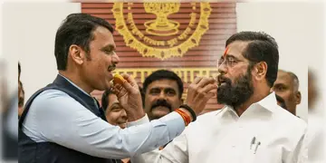 Read more about - Devendra Fadnavis | মহারাষ্ট্রের মুখ্যমন্ত্রী হিসেবে দেবেন্দ্র ফড়নবীশের নাম ঘোষণা! উপমুখ্যমন্ত্রী পদ পেয়ে ক্ষুব্ধ একনাথ শিন্ডে?