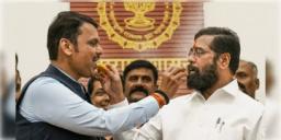 Read more about - Devendra Fadnavis | মহারাষ্ট্রের মুখ্যমন্ত্রী হিসেবে দেবেন্দ্র ফড়নবীশের নাম ঘোষণা! উপমুখ্যমন্ত্রী পদ পেয়ে ক্ষুব্ধ একনাথ শিন্ডে?