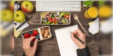 Read more about - Office Snacks | অফিসে কাজের ফাঁকে খান এই স্বাস্থ্যকর স্ন্যাকসগুলি! এনার্জির সঙ্গে মিলবে পুষ্টি, ভরবে পেট!