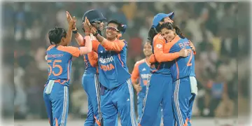 Read more about - Ind vs West Indies । প্রথম ODIতে ওয়েস্ট ইন্ডিজকে ২১১ রানে হারাল ভারত, শতরানের কাছাকাছি পৌঁছলো স্মৃতি