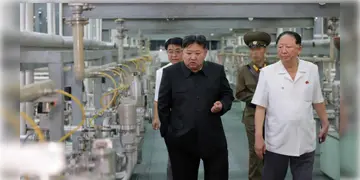 Read more about - Kim Jong Un | প্রকাশ্যে কিম জং উনের অস্ত্রভাণ্ডারের ছবি, রয়েছে ৫০টির কাছাকাছি পরমাণু অস্ত্র সহ ডুবোজাহাজ থেকে ক্ষেপণাস্ত্র