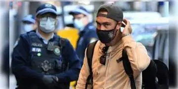 Read more about - আইপিএল স্থগিতের পর অবশেষে নিজেদের দেশে ফিরলেন অস্ট্রেলিয়ানরা