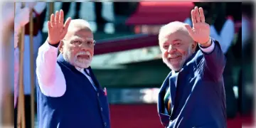 Read more about - BRICS | নয়াদিল্লিতে ফোন করলেন ব্রাজ়িলের প্রেসিডেন্ট লুলা দা সিলভা! আসন্ন BRICS ফোরাম নিয়ে হলো আলোচনা