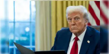Read more about - Donald Trump Imposes tariffs | কুর্সিতে বসেই কর বাড়ালেন ট্রাম্প! শুল্কের ফাঁদে মাথায় হাত কোন কোন দেশের ?