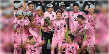 Read more about - Lionel Messi | পুসকাসকে টপকে বিশ্বরেকর্ড মেসির, চ্যাম্পিয়ন হয়ে প্রথমবার MLS কাপে জায়গা পেল মায়ামি!