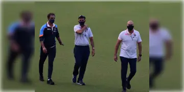 Read more about - কলকাতায় নেমেই ইডেন গার্ডেন্সে হাজির রাহুল দ্রাবিড়