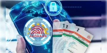 Read more about - Aadhar Card | আধার কার্ড নিয়েও প্রতারণা! কিউআর কোডের মাধ্যমে আধার যাচাই করার পরামর্শ কর্তৃপক্ষের!