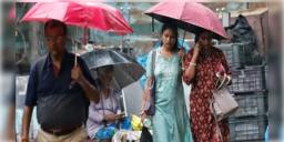 Read more about - Weather Update | বুধে বজ্রবিদ্যুৎ সহ ঝড়-বৃষ্টির আশঙ্কা শহরে, আজ কেমন থাকবে দক্ষিণবঙ্গের আবহাওয়া?