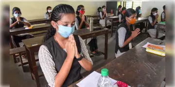 Read more about - জানুয়ারিতেই ফলপ্রকাশ হতে পারে CBSE-র দশম শ্রেণির, জানুন বোর্ডের তরফে কী ঘোষণা করা হল