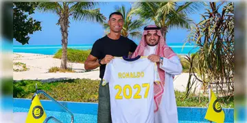 Read more about - Cristiano Ronaldo | আগামী মরশুমে আল নাসেরেই থাকছেন রোনাল্ডো! নতুন চুক্তি সই করলেন CR7!