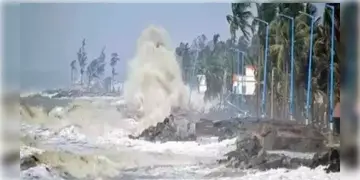 Read more about - Cyclone Update । বঙ্গোপসাগরের দিকে ধেয়ে আসছে সাইক্লোন 'ডানা', রাজ্যজুড়ে ভারী বৃষ্টির সম্ভাবনা
