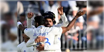 Read more about - India vs Australia । "বুমরাহর বুমেরাং " ! পার্থে প্রথম টেস্টে টানটান উত্তেজনা, বুমরাহ ম্যাজিকে দুর্দান্ত কামব্যাক টিম ইন্ডিয়ার
