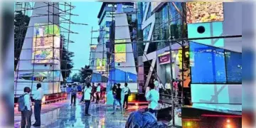 Read more about - Hangout Places | 'অফিস পাড়া'র নয়া আকর্ষণ সেক্টর ফাইভ টাউন স্কোয়ার! দেখে নিন এখানের বাকি হ্যাংআউট প্লেস!