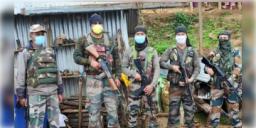 Read more about - রোহিঙ্গা শরণার্থীদের উদ্বেগ বাড়ছে, বাংলাদেশের সীমান্তে গুলি চালালো মায়ানমার সেনাবাহিনী