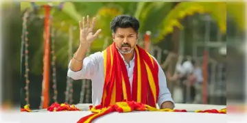 Read more about - Actor Vijay | পদপিষ্টের ঘটনার জের, বোমা মেরে বাড়ি উড়িয়ে দেওয়ার হুমকি! সুপারস্টার বিজয়ের বাড়ি তল্লাশিতে পুলিশ
