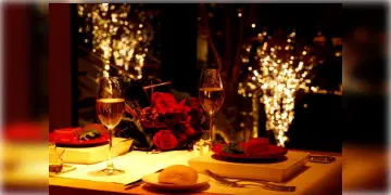 Read more about - Restaurants in Kolkata | ভ্যালেন্টাইন্স ডে-তে পছন্দের মানুষের সঙ্গে নৈশভোজ করবেন ভাবছেন? কলকাতার এই রেস্তোরাঁগুলিতে রয়েছে স্পেশাল মেনু-অফার!