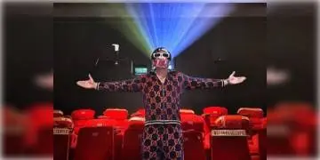 Read more about - বলিউড তারকা রণভীর সিং সিনেমাজগতে এক দশক পূর্ণ করেছেন। কিভাবে উদযাপন করলেন দিনটি?