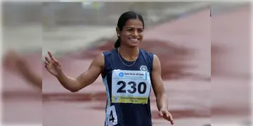 Read more about - Dutee Chand । গাড়ি দুর্ঘটনার কবলে ভারতীয় দৌড়বিদ দ্যুতি চাঁদ! ঘাড় ধরে লরিচালককে তুলে দিলেন পুলিশের হাতে
