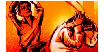 Read more about - Naihati | আম কুড়োনোর 'দোষে' পিটিয়ে খুন নাবালক! আমবাগানে আগুন জ্বালিয়ে দিলো ক্ষুব্ধ জনতা!
