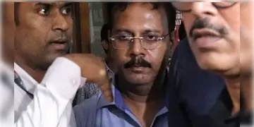 Read more about - Sandip Ghosh | কলকাতা হাইরকোর্টে ধাক্কা সন্দীপ ঘোষের, মেডিক্যাল রেজিস্ট্রেশন বাতিলের মামলায় এখনই হস্তক্ষেপ করল না আদালত