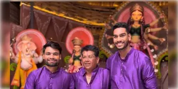 Read more about - কলকাতা নাইট রাইডার্সের কোচ-ক্রিকেটাররা মেতে উঠেছেন দেবী দশভূজার আরাধনায়