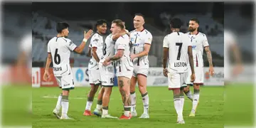 Read more about - Mohun Bagan | 'পঞ্চবাণে' বিদ্ধ ডায়মন্ড হারবার, ডুরান্ডের কোয়ার্টার ফাইনালে উঠলো মোহনবাগান!