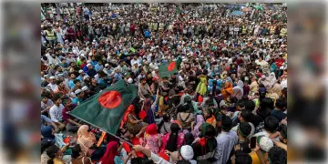 Read more about - Bangladesh Protest | একদিনে শতাধিক মিছিল আওয়ামী লীগের, পুলিশের হাতে গ্রেপ্তার ৪০০ বিক্ষোভকারী