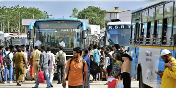 Read more about - North Bengal | ছুটির মরশুম পড়তেই উত্তরবঙ্গমুখী পর্যটকেরা, ভলভো বাসের দর চিন্তা বাড়াচ্ছে যাত্রীদের!