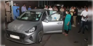 Read more about - Haryana Suicide Case | হরিয়ানায়! বিষ খেয়ে গণআত্মহত্যা! গাড়ি থেকে উদ্ধার একই পরিবারের ৭ সদস্যের দেহ!