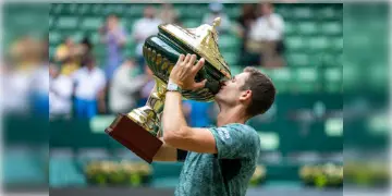 Read more about - Wimbledon: শুরু হল আন্তর্জাতিক টেনিসের উইম্বলডন