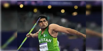 Read more about - Arshad Nadeem | বছরে মাত্র একবার মাংস খাওয়ার সুযোগ, কঞ্চি দিয়ে খেলতেন জ্যাভেলিন! অভাবে বড় অলিম্পিকে সোনাজয়ী নাদিম