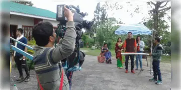 Read more about - Tollywood Hold Outdoor Shooting: তাপপ্রবাহের প্রভাব টলি পাড়ায়, বন্ধ আউটডোর শুটিং